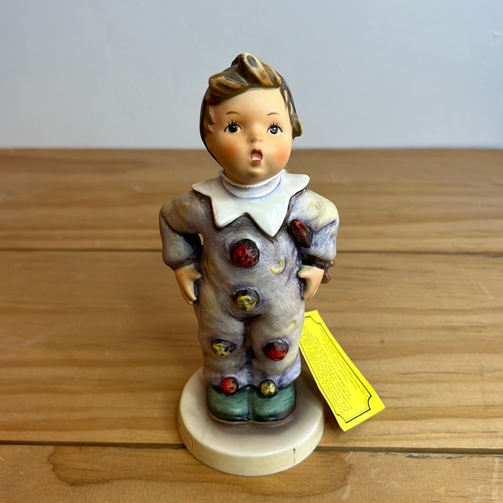 Hummel Carnival Boy Vintage #328 TMK-6 1979